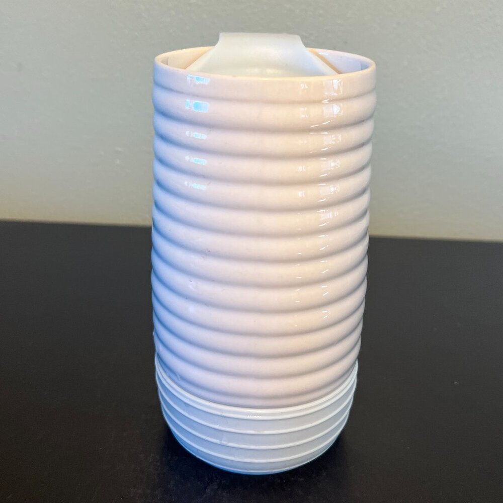CROFTON White Ceramic Lidded Travel Mug with Mint Green Non-Slip Silicone Bottom - Picture 3 of 11